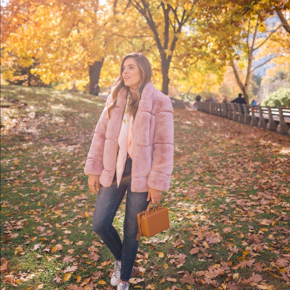 Gal meets glam Lana pink faux fur coat sz. L